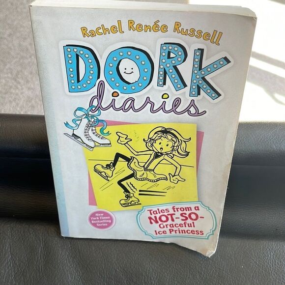 DORK Diaries tales from a not so graceful ice princess - Picture 1 of 6